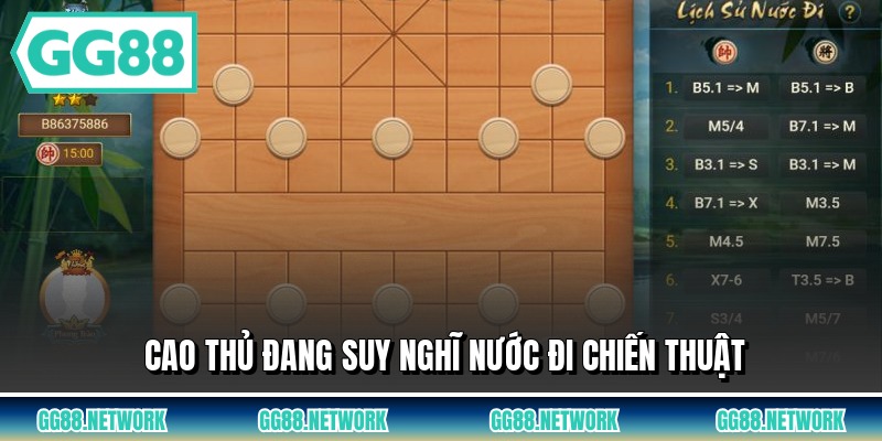 Cao thủ đang suy nghĩ nước đi chiến thuật